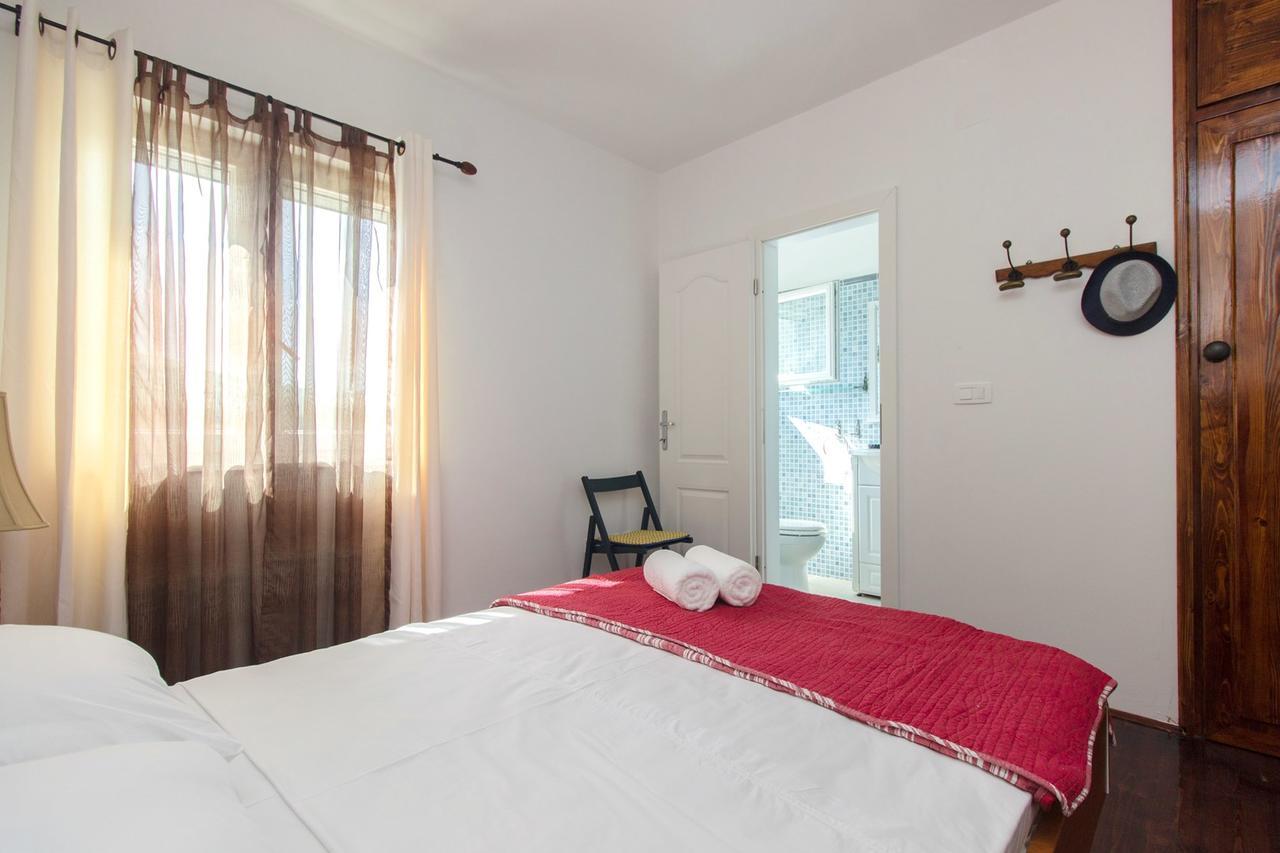 Sea Breeze - Front Sea Apartment Zaboric Exterior foto