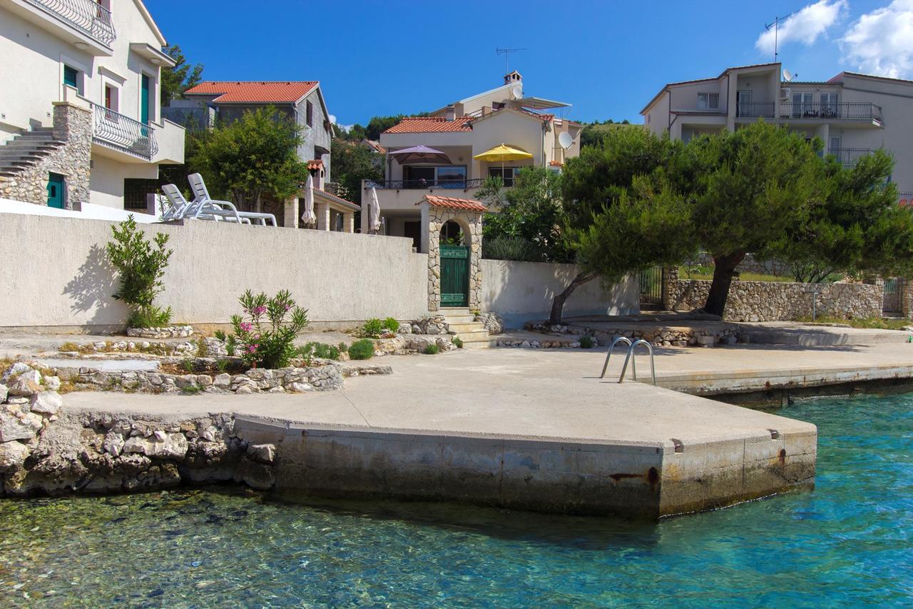 Sea Breeze - Front Sea Apartment Zaboric Exterior foto